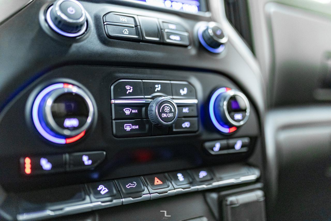 2022 Chevrolet Silverado 3500HD 4x4 Crew Cab LTZ Deck Leather BCam Red Deer AB