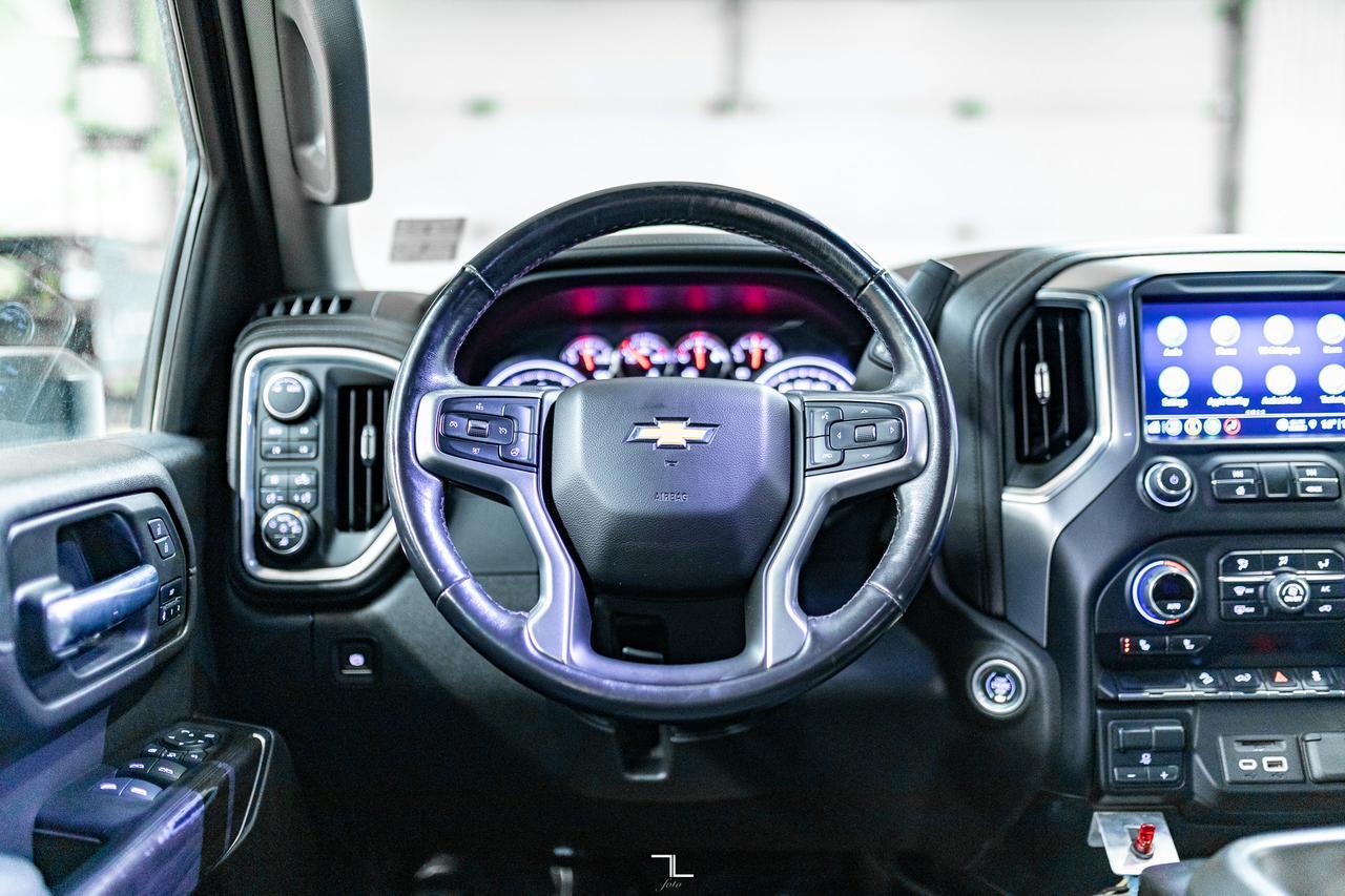 2022 Chevrolet Silverado 3500HD 4x4 Crew Cab LTZ Deck Leather BCam Red Deer AB