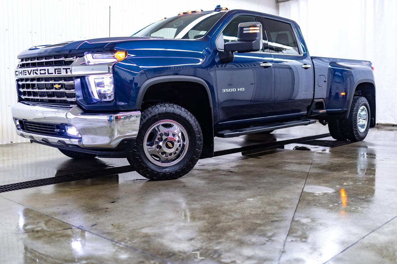 2022 Chevrolet Silverado 3500HD 4x4 Crew Cab LTZ Dually Diesel Leather Red Deer AB