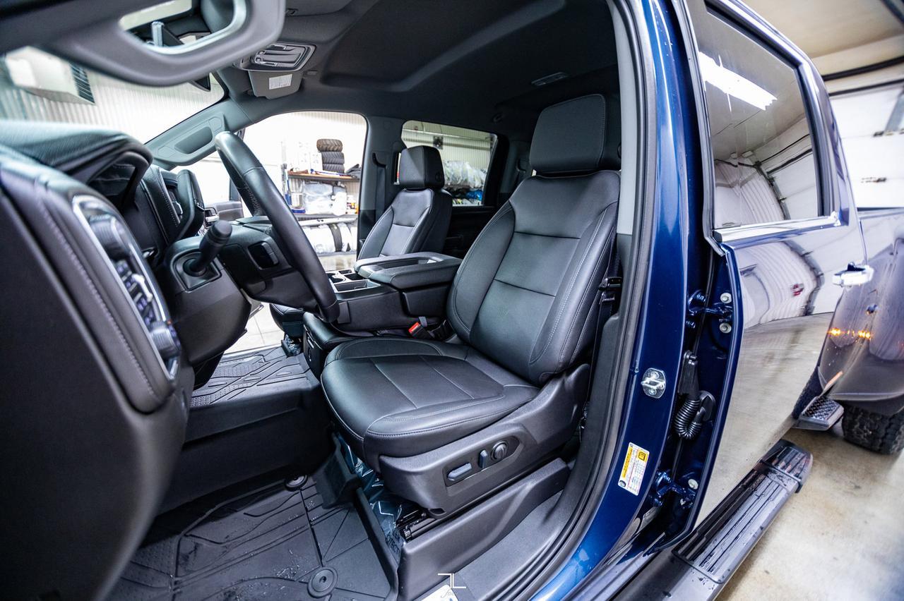 2022 Chevrolet Silverado 3500HD 4x4 Crew Cab LTZ Dually Diesel Leather Red Deer AB