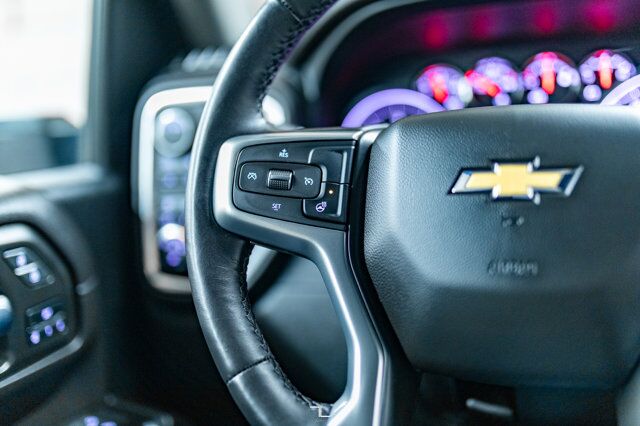 2022 Chevrolet Silverado 3500HD 4x4 Crew Cab LTZ Dually Diesel Leather Red Deer AB