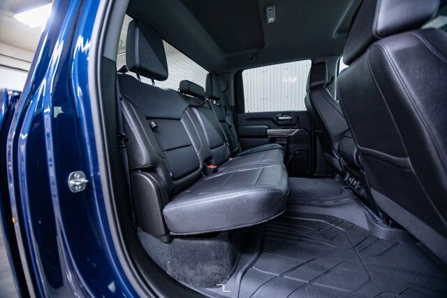 2022 Chevrolet Silverado 3500HD 4x4 Crew Cab LTZ Dually Diesel Leather Red Deer AB