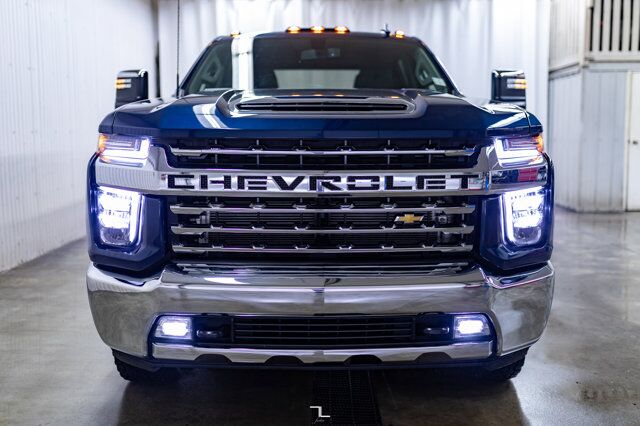 2022 Chevrolet Silverado 3500HD 4x4 Crew Cab LTZ Dually Diesel Leather Red Deer AB