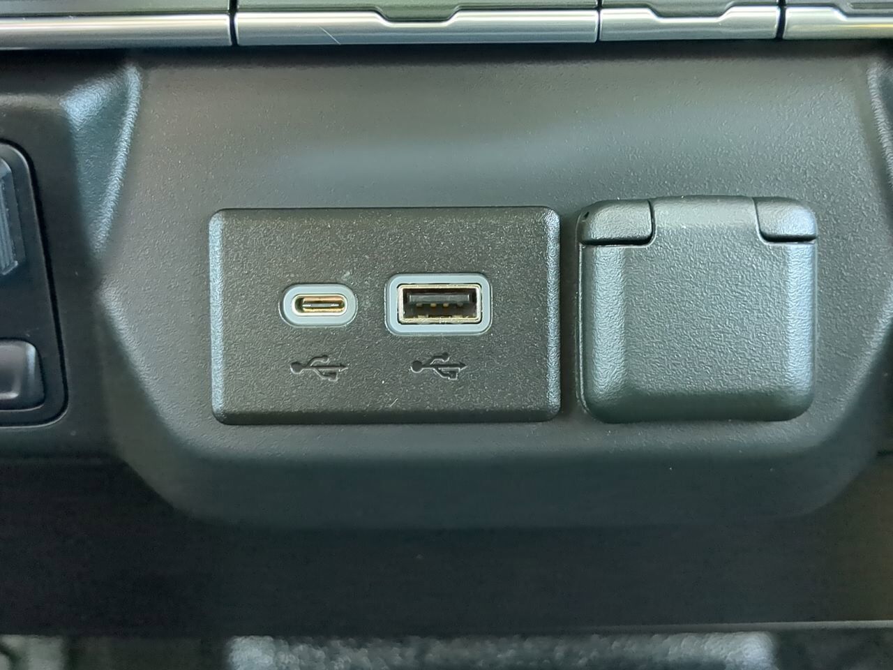 2022 Chevrolet Silverado 3500HD CC Service Body Winder GA