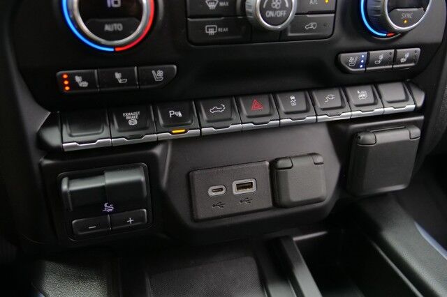 2022 Chevrolet Silverado 3500HD High Country 4X4 / Duramax Diesel / Multiflex Tailgate! High Point NC