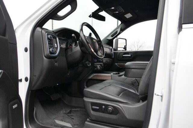 2022 Chevrolet Silverado 3500HD High Country 4X4 / Duramax Diesel / Multiflex Tailgate! High Point NC