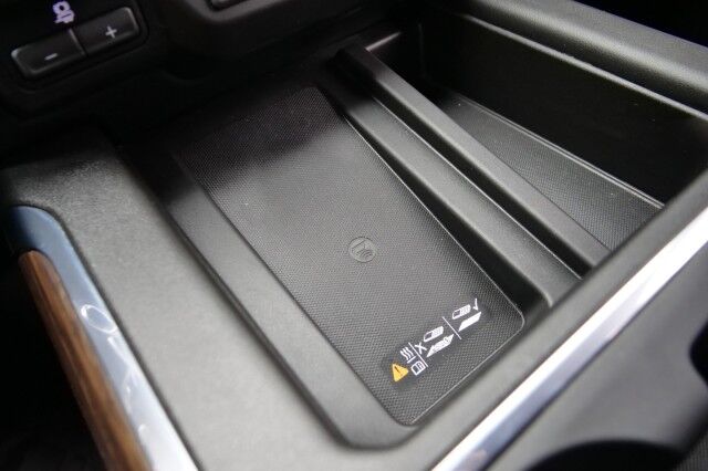 2022 Chevrolet Silverado 3500HD High Country 4X4 / Duramax Diesel / Multiflex Tailgate! High Point NC