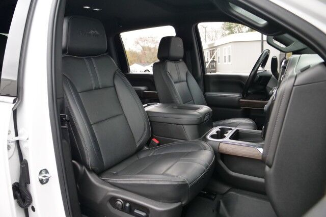 2022 Chevrolet Silverado 3500HD High Country 4X4 / Duramax Diesel / Multiflex Tailgate! High Point NC