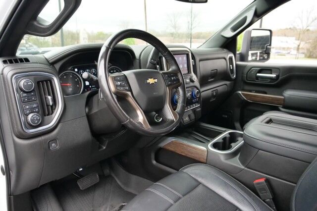 2022 Chevrolet Silverado 3500HD High Country 4X4 / Duramax Diesel / Multiflex Tailgate! High Point NC