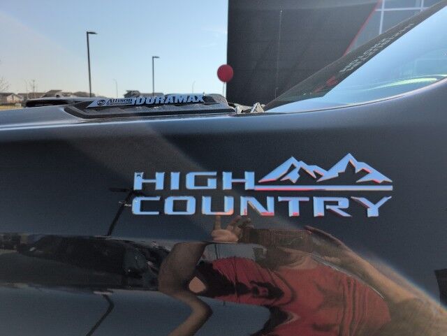 2022 Chevrolet Silverado 3500HD High Country Grande Prairie AB