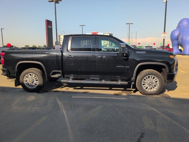 2022 Chevrolet Silverado 3500HD High Country Grande Prairie AB