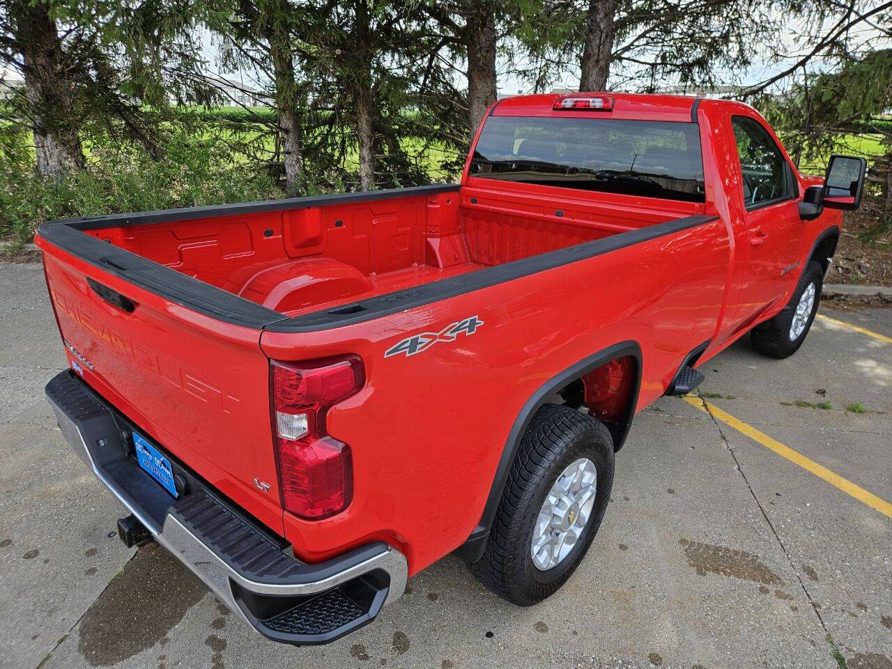 2022 Chevrolet Silverado 3500HD LT 4x4 2dr Regular Cab LB SRW Eldridge IA