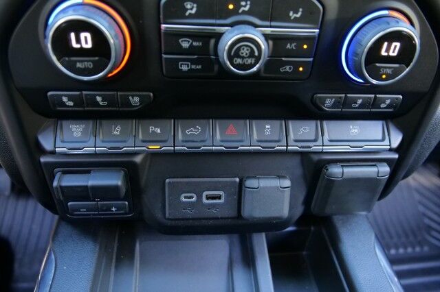 2022 Chevrolet Silverado 3500HD LTZ DRW 4x4 / Turbo Diesel / ARE Bed Cap! High Point NC