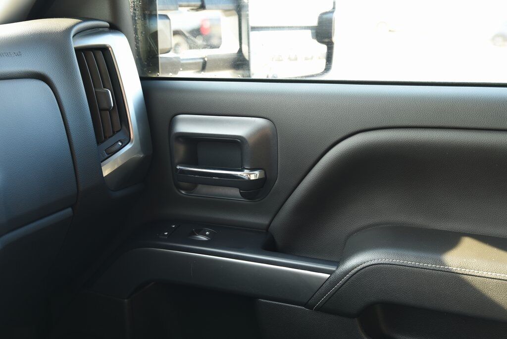 2022 Chevrolet Silverado 4500HD 1LT Akron