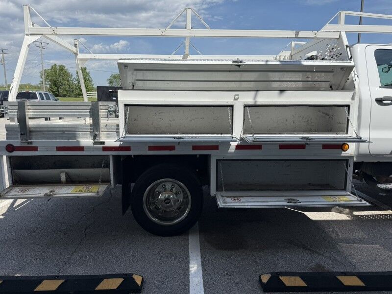 2022 Chevrolet Silverado 5500 4x4 Diesel Work Truck Collinsville OK
