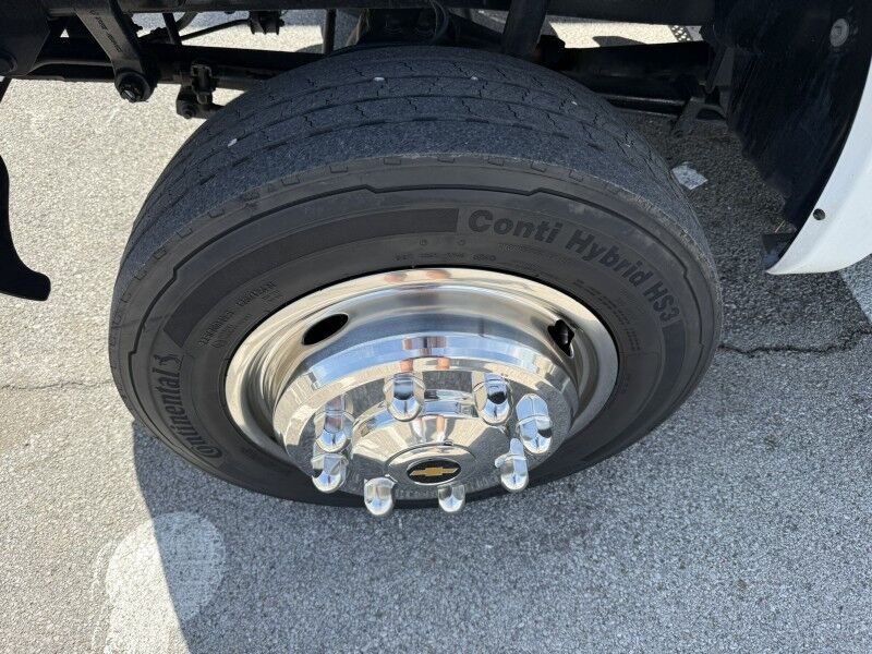 2022 Chevrolet Silverado 5500 4x4 Diesel Work Truck Collinsville OK