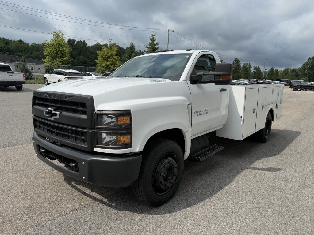 2022 Chevrolet Silverado 5500 MD Service Body Duramax Diesel Maumee OH
