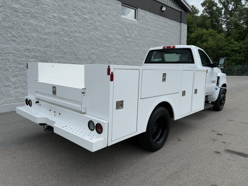 2022 Chevrolet Silverado 5500 MD Service Body Duramax Diesel Maumee OH