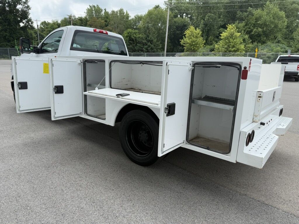 2022 Chevrolet Silverado 5500 MD Service Body Duramax Diesel Maumee OH