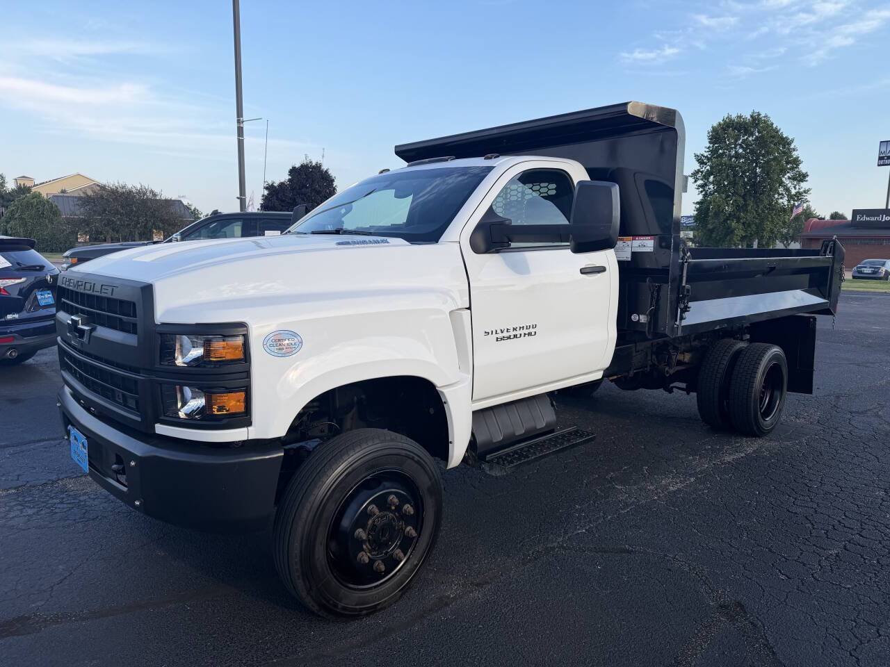 2022 Chevrolet Silverado 6500HD 4X4 2dr Regular Cab Eldridge IA