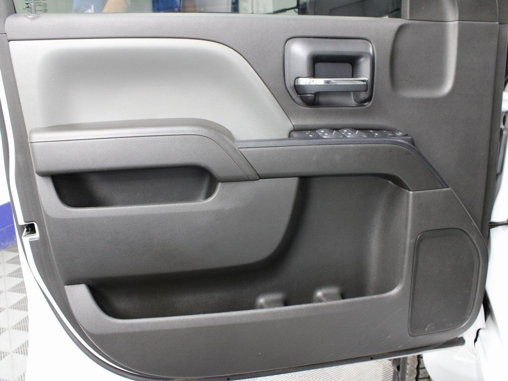 2022 Chevrolet Silverado 6500HD 4x4 Crew Cab WT DRW Fond du Lac WI