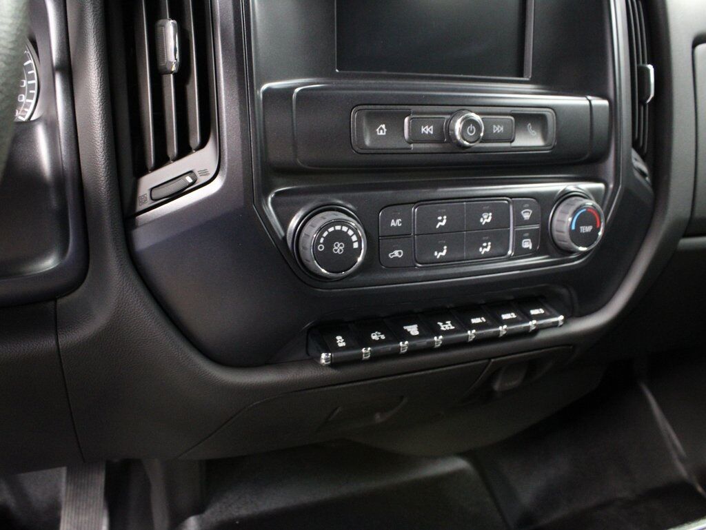 2022 Chevrolet Silverado 6500HD 4x4 Crew Cab WT DRW Fond du Lac WI