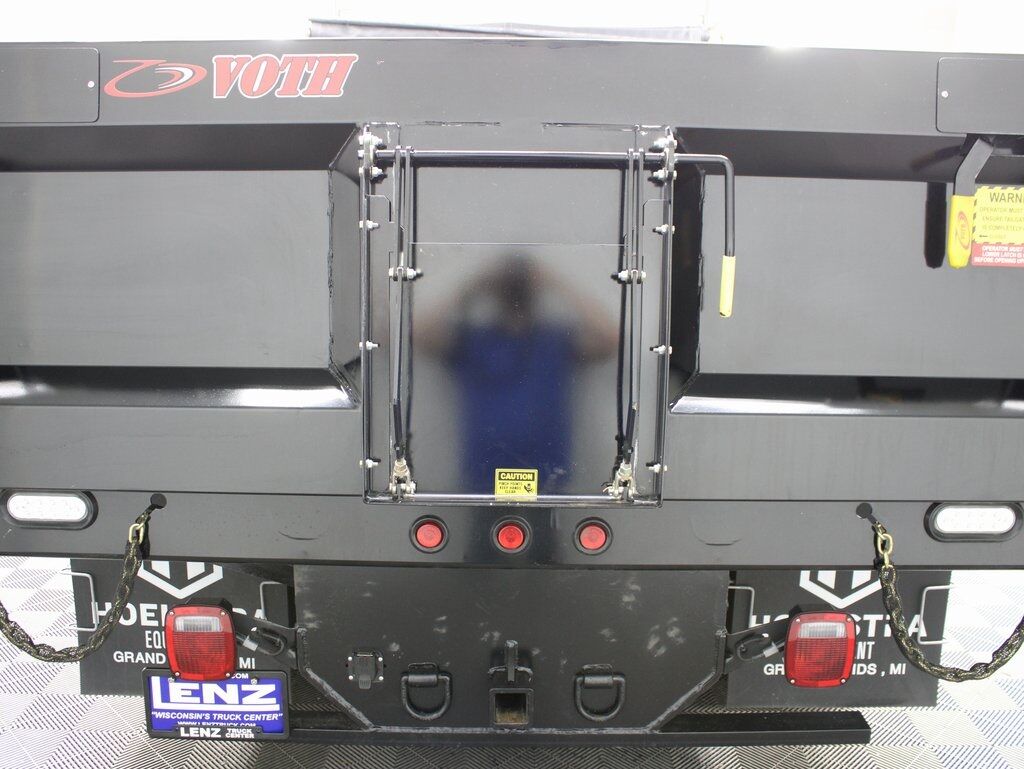 2022 Chevrolet Silverado 6500HD 4x4 Crew Cab WT DRW Fond du Lac WI