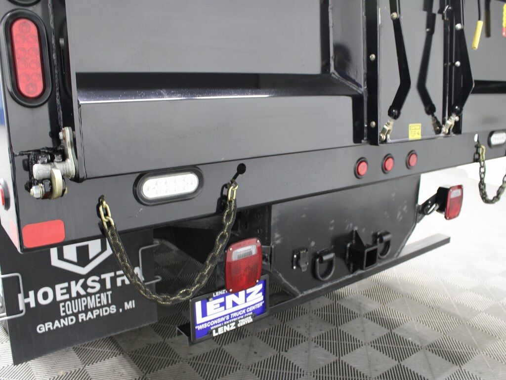 2022 Chevrolet Silverado 6500HD 4x4 Crew Cab WT DRW Fond du Lac WI