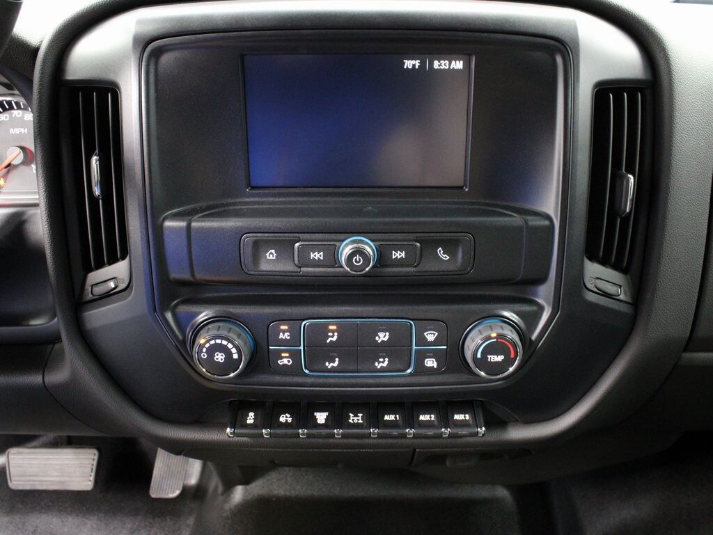 2022 Chevrolet Silverado 6500HD 4x4 Crew Cab WT DRW Fond du Lac WI