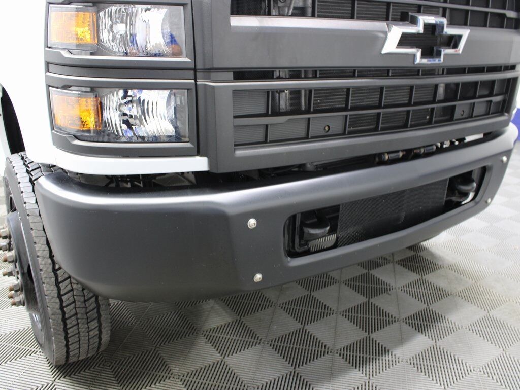 2022 Chevrolet Silverado 6500HD 4x4 Crew Cab WT DRW Fond du Lac WI