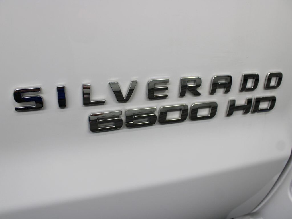 2022 Chevrolet Silverado 6500HD 4x4 Crew Cab WT DRW Fond du Lac WI