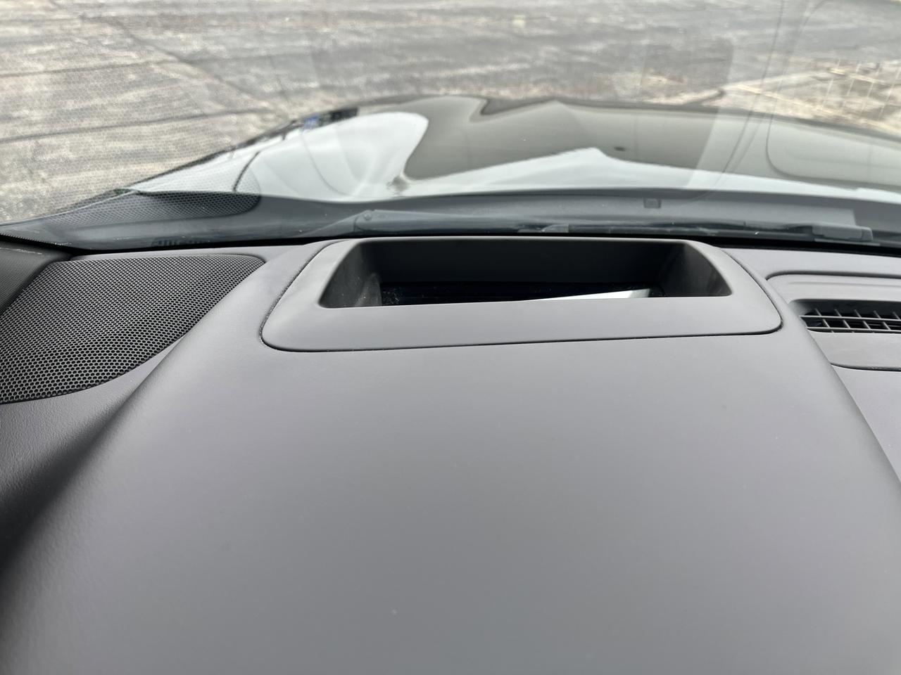 2022 Chevrolet Suburban High Country 4WD HC-Deluxe EnhTralerViewPkgs w/Sunroof 22s AdptvCrz PwrRetractStps BlackBowties Saukville WI