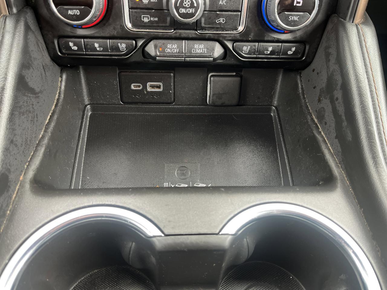 2022 Chevrolet Suburban High Country 4WD HC-Deluxe EnhTralerViewPkgs w/Sunroof 22s AdptvCrz PwrRetractStps BlackBowties Saukville WI