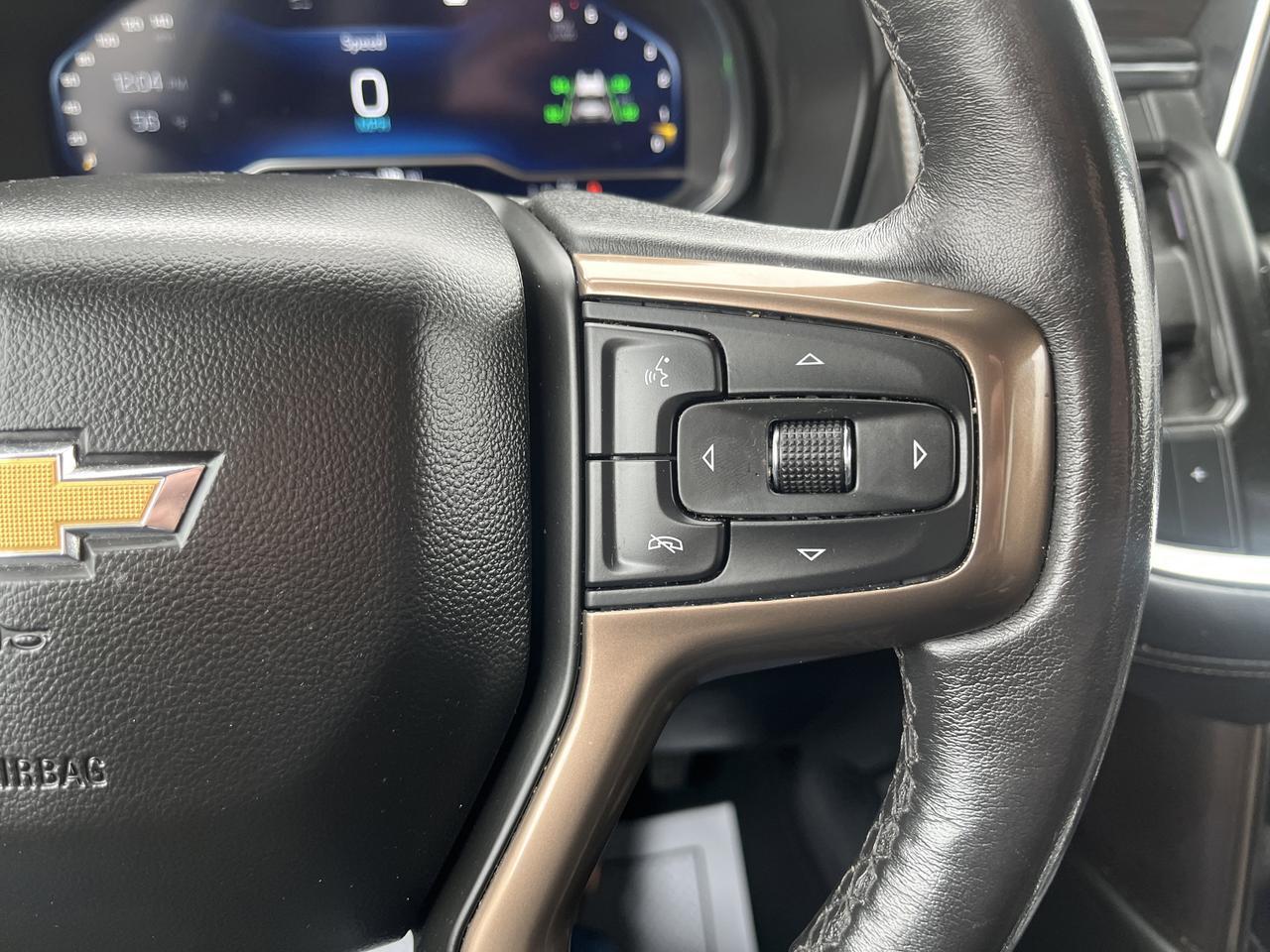 2022 Chevrolet Suburban High Country 4WD HC-Deluxe EnhTralerViewPkgs w/Sunroof 22s AdptvCrz PwrRetractStps BlackBowties Saukville WI