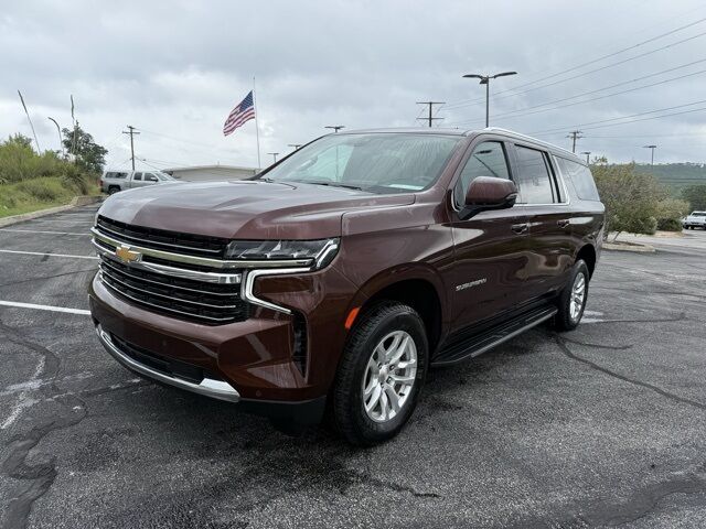 2022 Chevrolet Suburban LT  TX