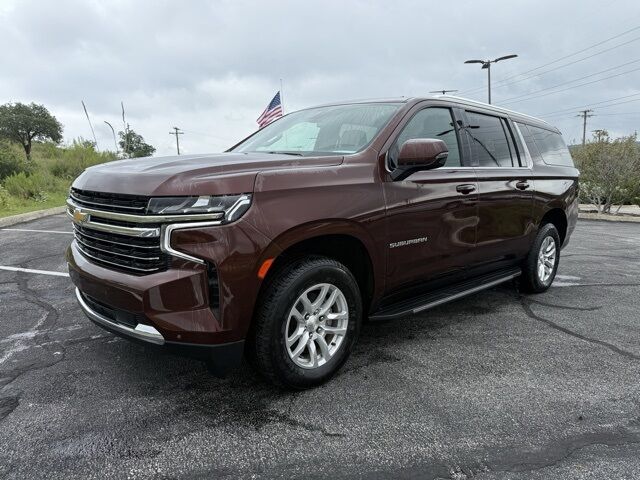 2022 Chevrolet Suburban LT  TX