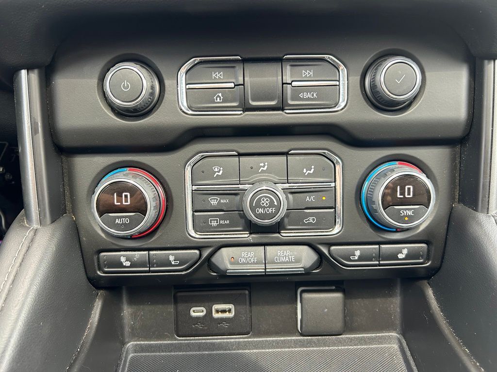 2022 Chevrolet Suburban LT Crestwood KY