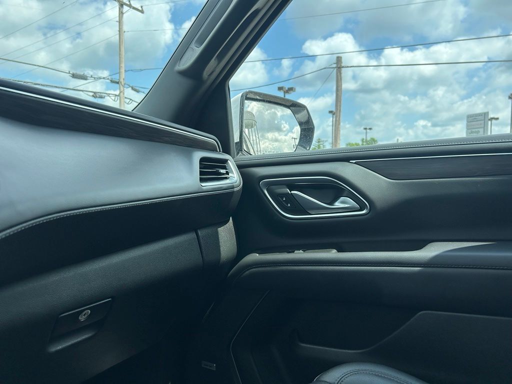 2022 Chevrolet Suburban LT Crestwood KY