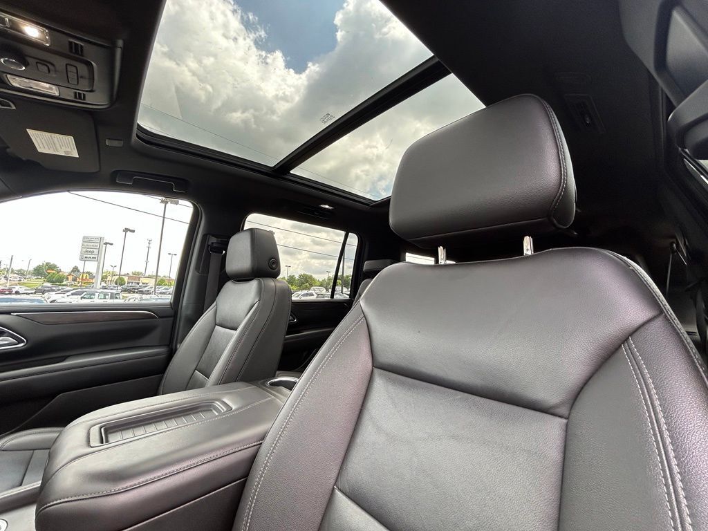 2022 Chevrolet Suburban LT Crestwood KY