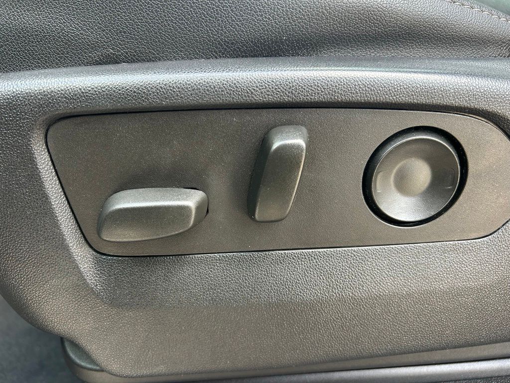 2022 Chevrolet Suburban LT Crestwood KY