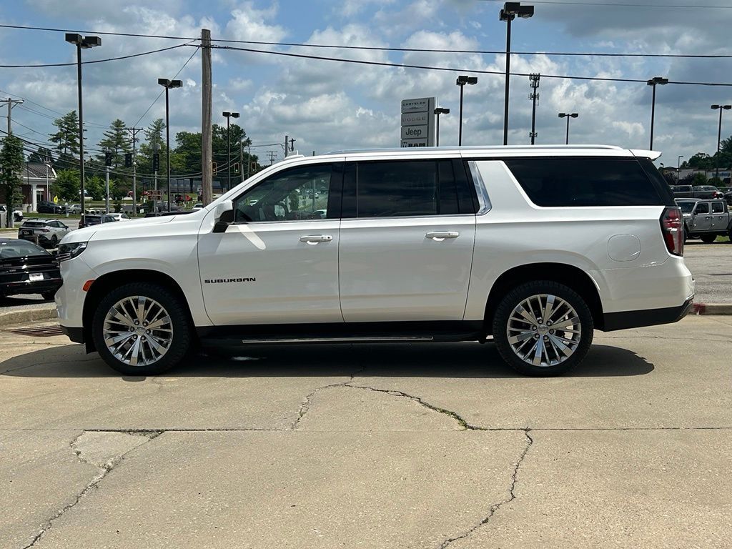 2022 Chevrolet Suburban LT Crestwood KY