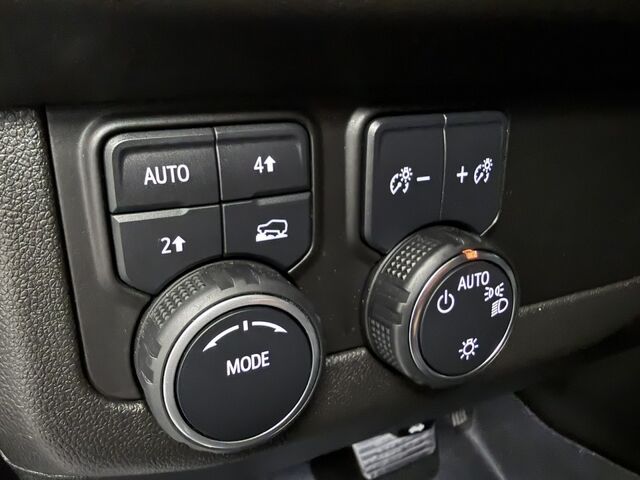 2022 Chevrolet Suburban LT Dallas TX