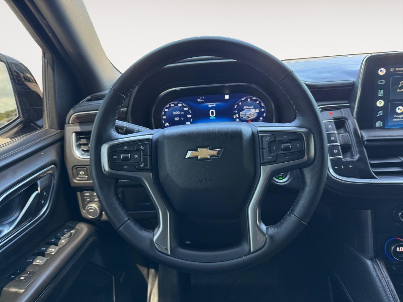 2022 Chevrolet Suburban LT, HEATED & COOLED SEATS, BOSE SPEAKERS, PANORAMIC SUNROOF, POWER THIRD ROW SEATS, APPLE CARPLAY, REMOTE START, KEYLESS ENTRY & START, CARFAX 1-OWNER VEHICLE, THIS SUV IS LOADED WITH FEATURES THE WHOLE FAMILY WILL LOVE, COME TEST DRIVE IT TODAY!!! Norfolk VA