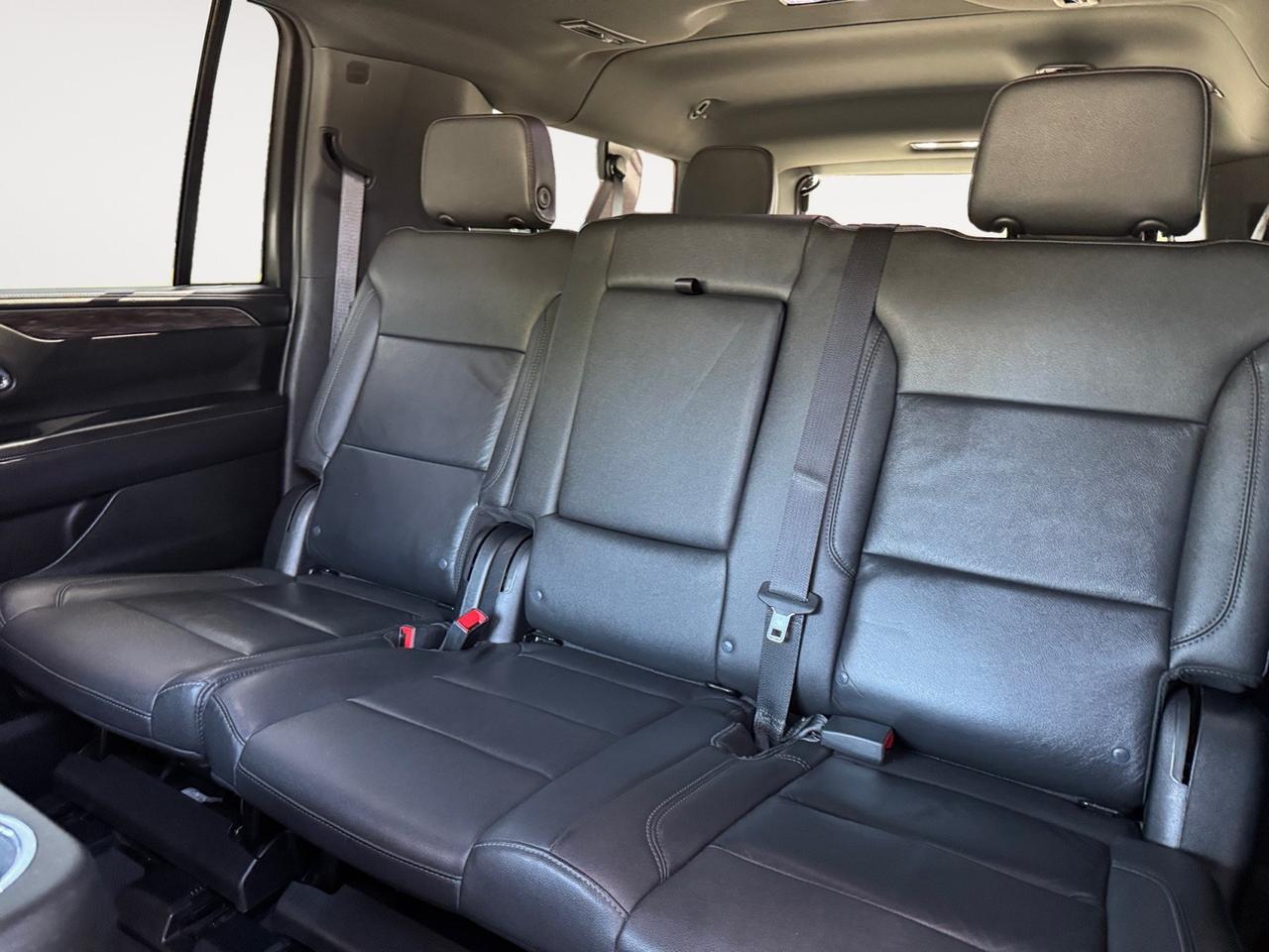 2022 Chevrolet Suburban LT, HEATED & COOLED SEATS, BOSE SPEAKERS, PANORAMIC SUNROOF, POWER THIRD ROW SEATS, APPLE CARPLAY, REMOTE START, KEYLESS ENTRY & START, CARFAX 1-OWNER VEHICLE, THIS SUV IS LOADED WITH FEATURES THE WHOLE FAMILY WILL LOVE, COME TEST DRIVE IT TODAY!!! Norfolk VA