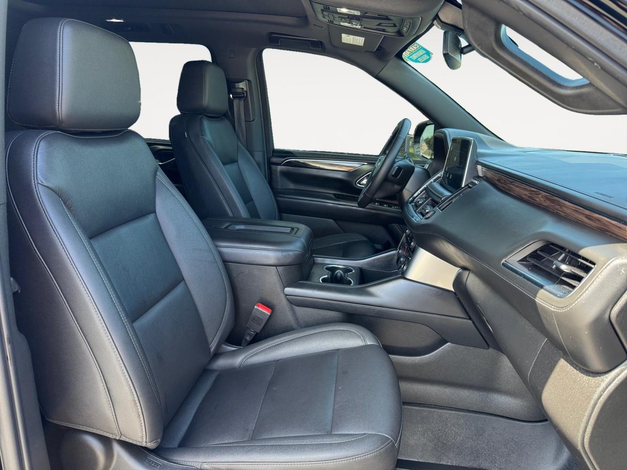 2022 Chevrolet Suburban LT, HEATED & COOLED SEATS, BOSE SPEAKERS, PANORAMIC SUNROOF, POWER THIRD ROW SEATS, APPLE CARPLAY, REMOTE START, KEYLESS ENTRY & START, CARFAX 1-OWNER VEHICLE, THIS SUV IS LOADED WITH FEATURES THE WHOLE FAMILY WILL LOVE, COME TEST DRIVE IT TODAY!!! Norfolk VA