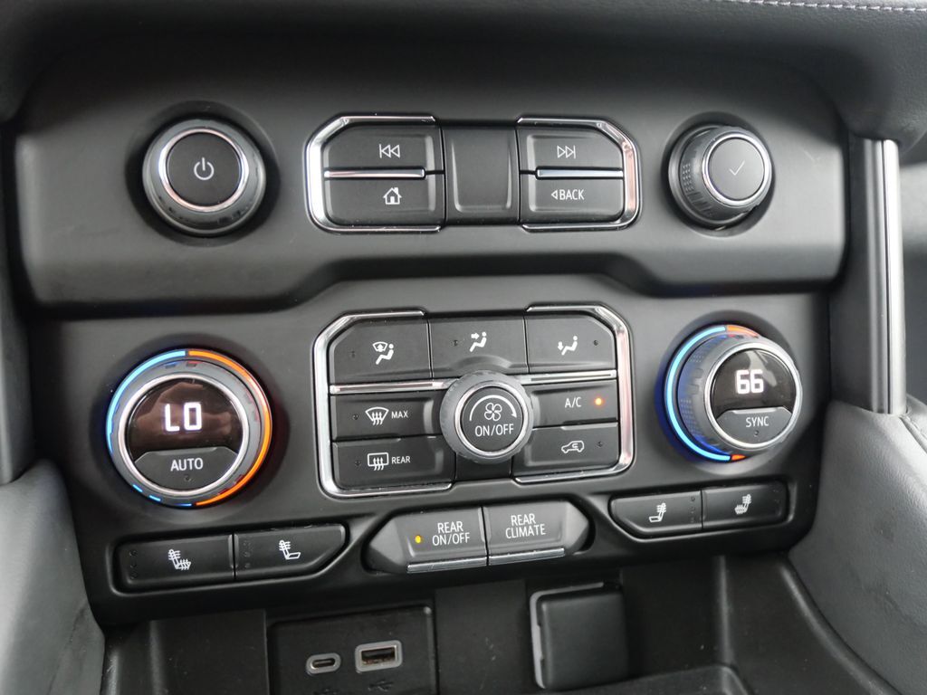 2022 Chevrolet Suburban LT Mt Pleasant MI