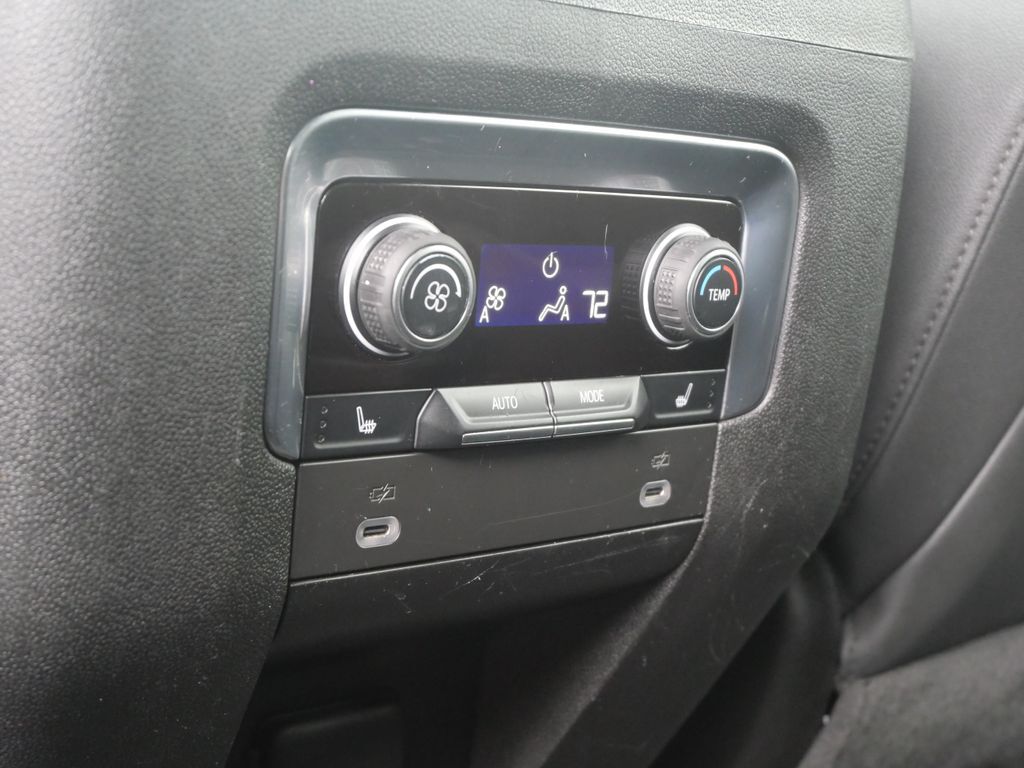 2022 Chevrolet Suburban LT Mt Pleasant MI