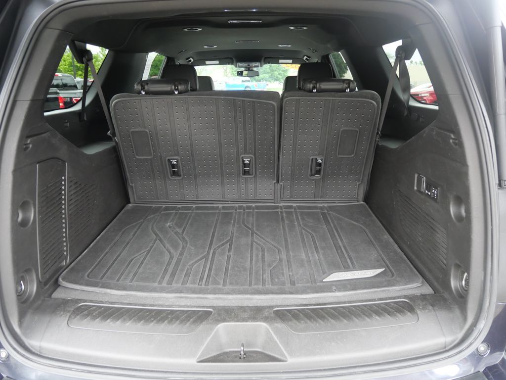 2022 Chevrolet Suburban LT Mt Pleasant MI