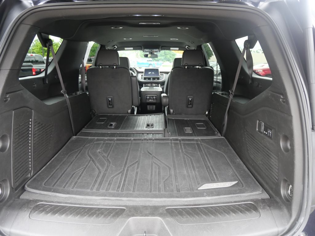 2022 Chevrolet Suburban LT Mt Pleasant MI