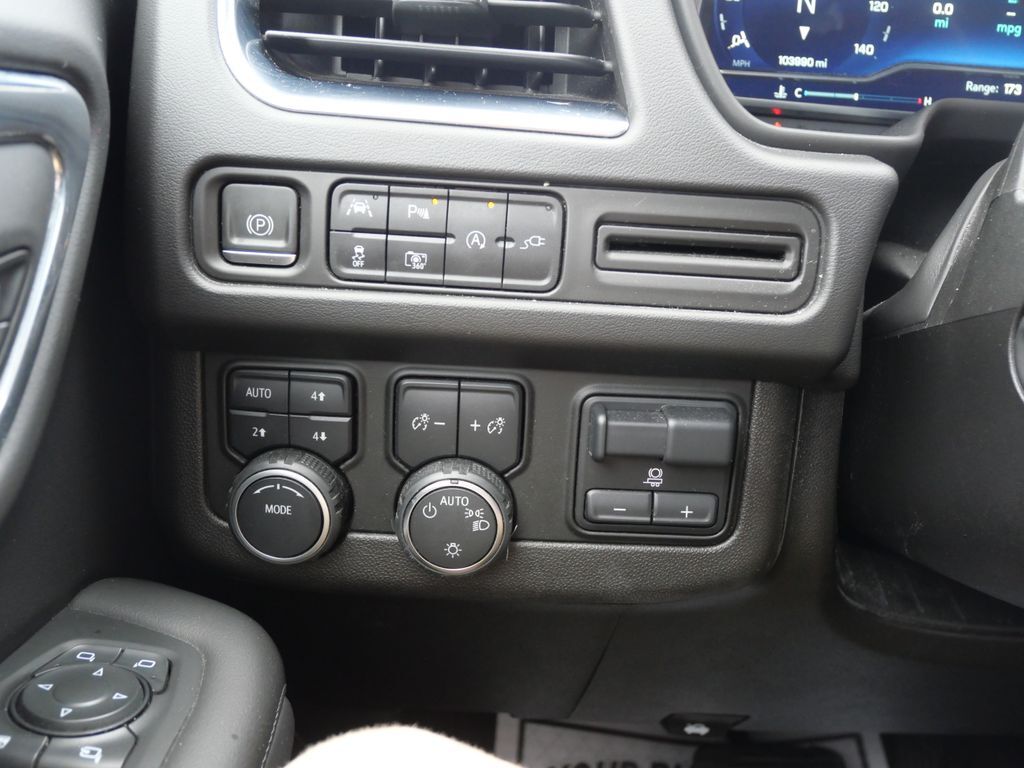 2022 Chevrolet Suburban LT Mt Pleasant MI